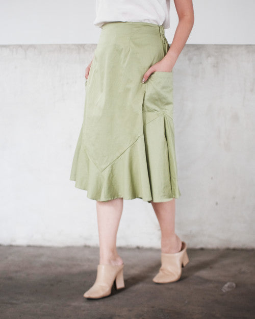 Tropic Flare Skirt in Fresh Green (READY!)