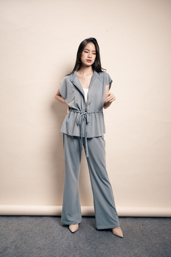 Set Chile Zipper Outer Top & Oslo Cutbray Pants in Steel Blue