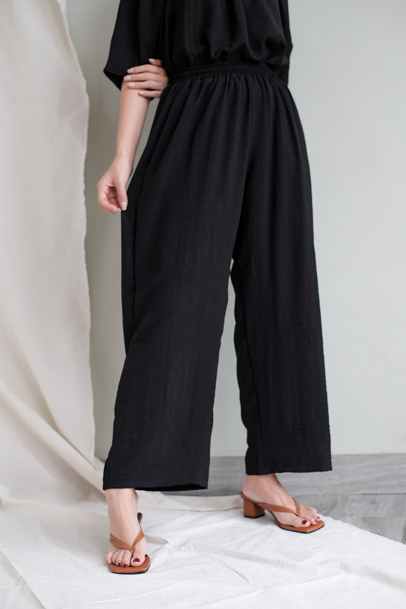 Hera Relaxed Cullote Pants in Black