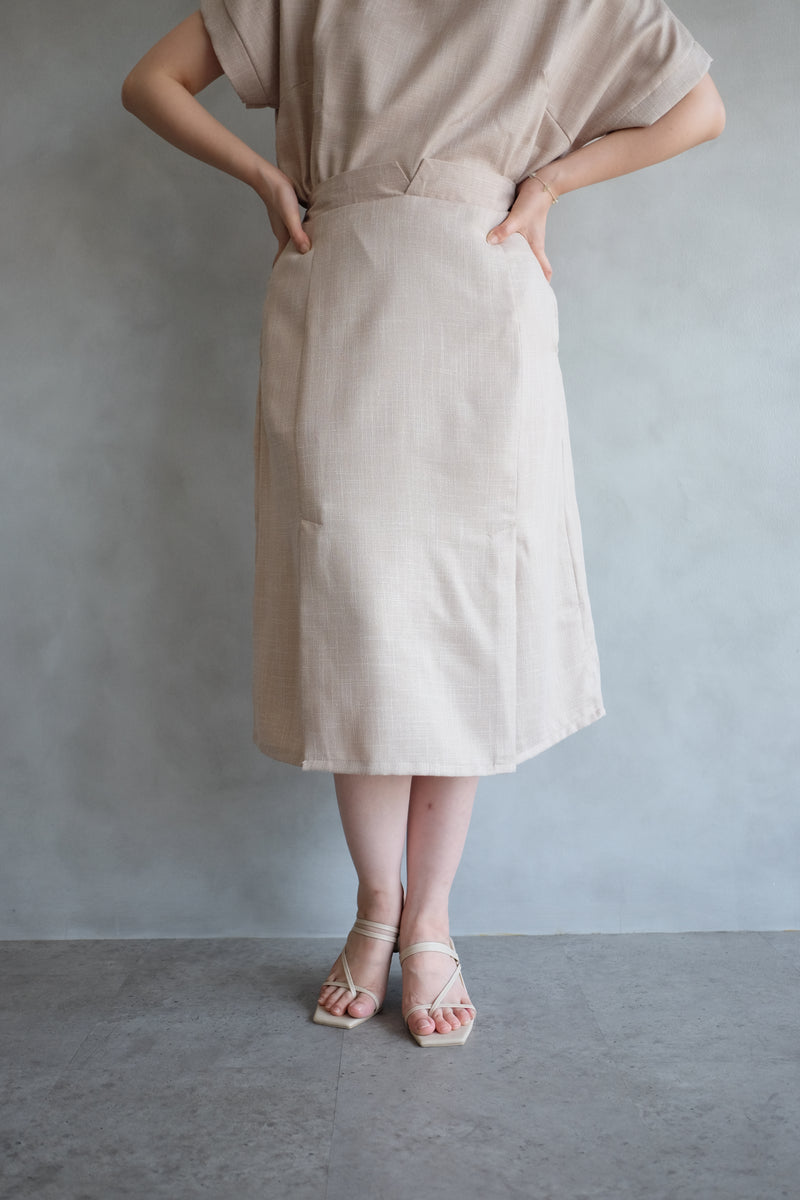 Macy Slit Midi Skirt In Soft Peach