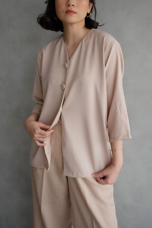 Kara Daily Top Outer In Blush Nude