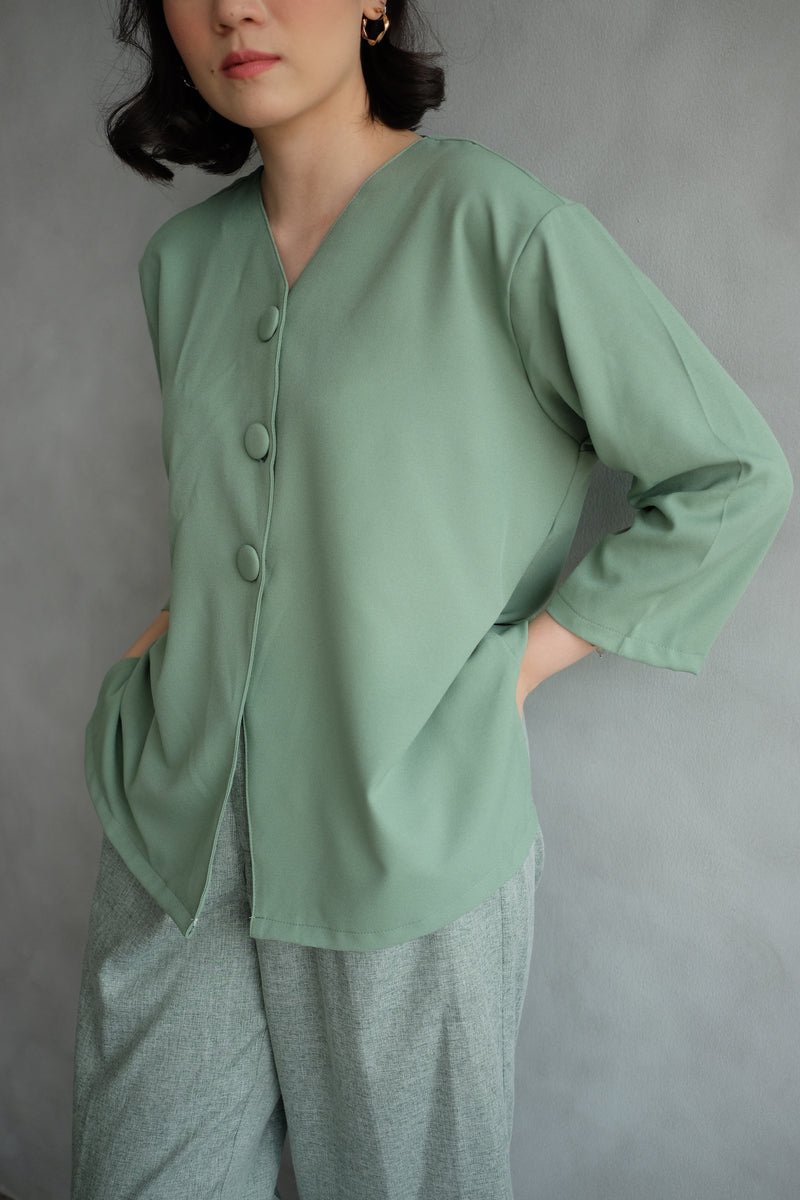 Kara Daily Top Outer In Mint Green