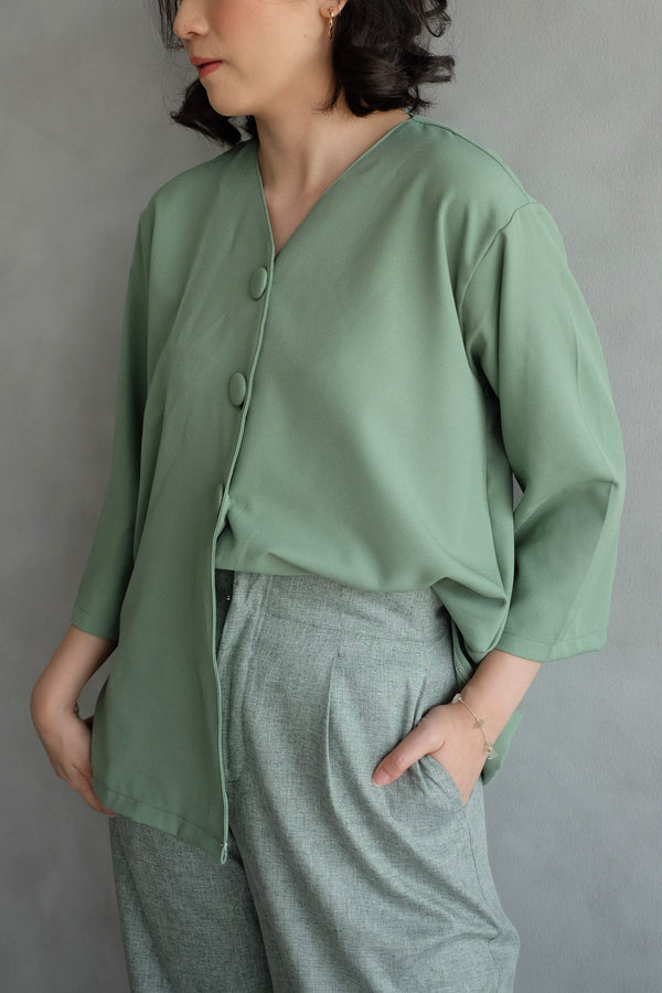 Kara Daily Top Outer In Mint Green