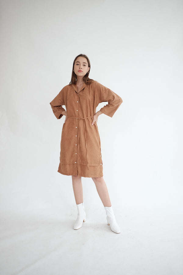 York Hoodie Dress in Caramel