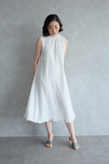Margo Pleats Dress In White