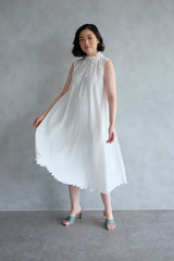 Margo Pleats Dress In White