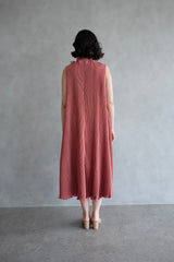 Margo Pleats Dress In Dusty Pink