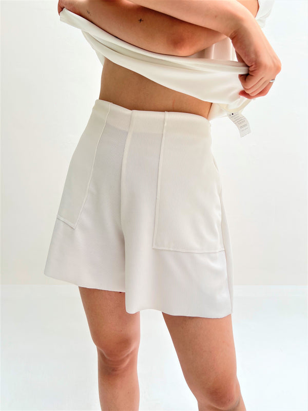 Jade Comfy Short In White