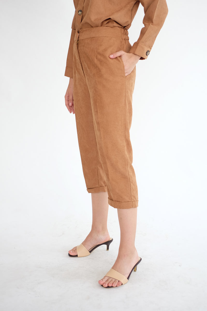 Kennedy Ankle Pants in Caramel