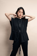 Chile Zipper Top Outer in Black