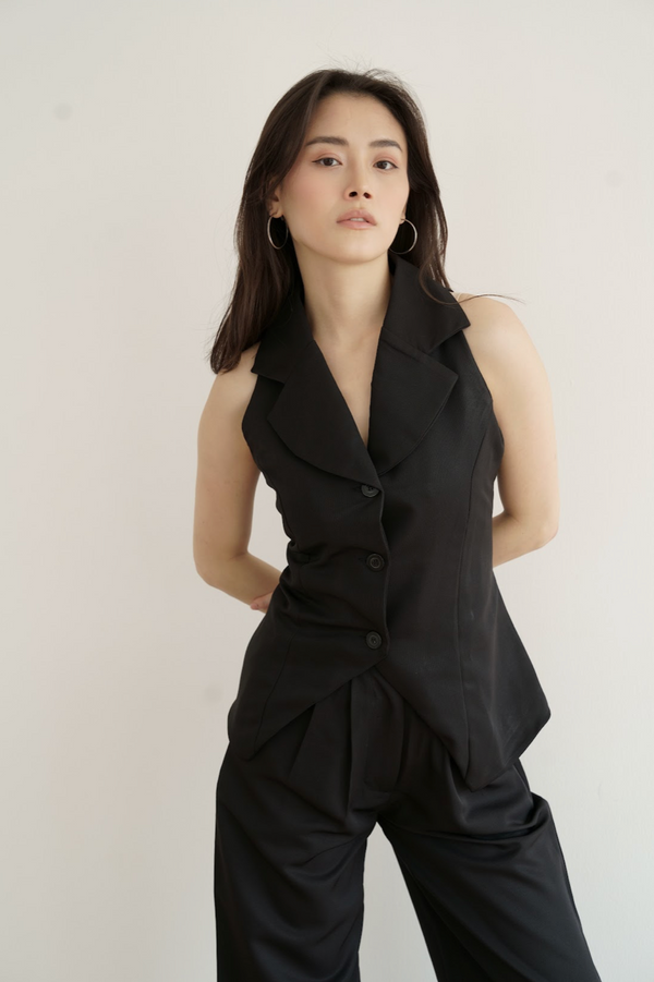 Kimora Vest in Black