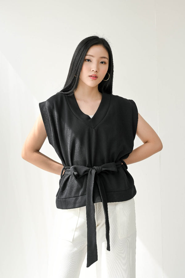 Mason Outer Top in Black