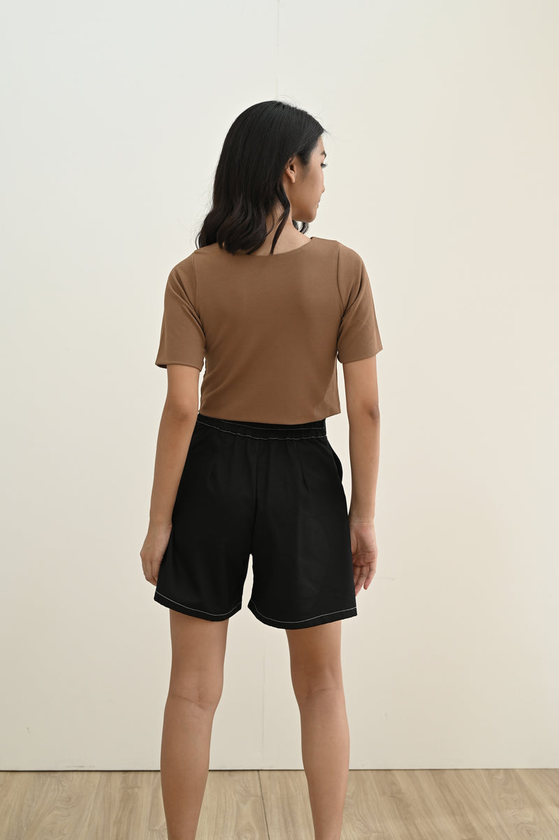 Bora Fitted Top (Cropped Version) in Tan Brown